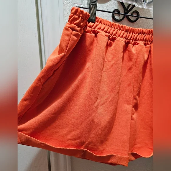Bright Orange Graphic Cropped Tee and Shorts LoungeSet Size XXL NWOT - Picture 12 of 16